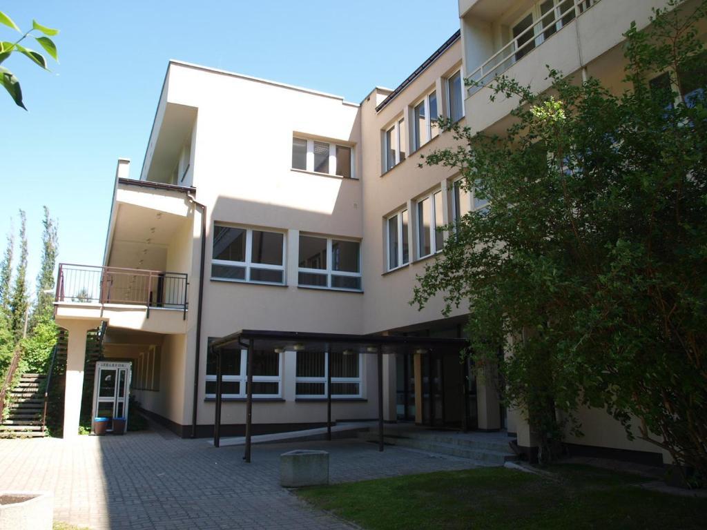 Irss Osrodek Szkoleniowy Hotel Białobrzegi Esterno foto