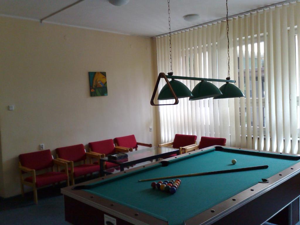 Irss Osrodek Szkoleniowy Hotel Białobrzegi Esterno foto