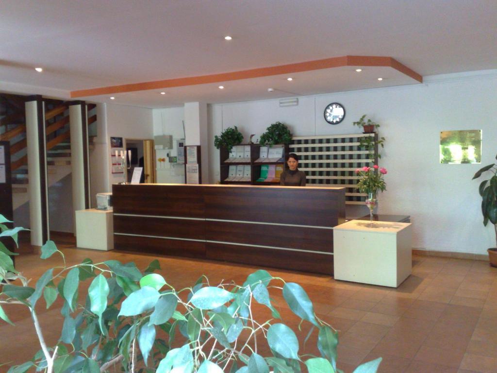 Irss Osrodek Szkoleniowy Hotel Białobrzegi Esterno foto