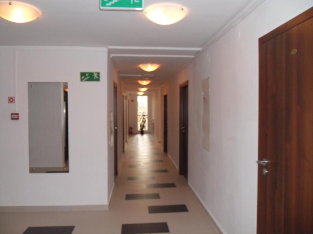 Irss Osrodek Szkoleniowy Hotel Białobrzegi Esterno foto