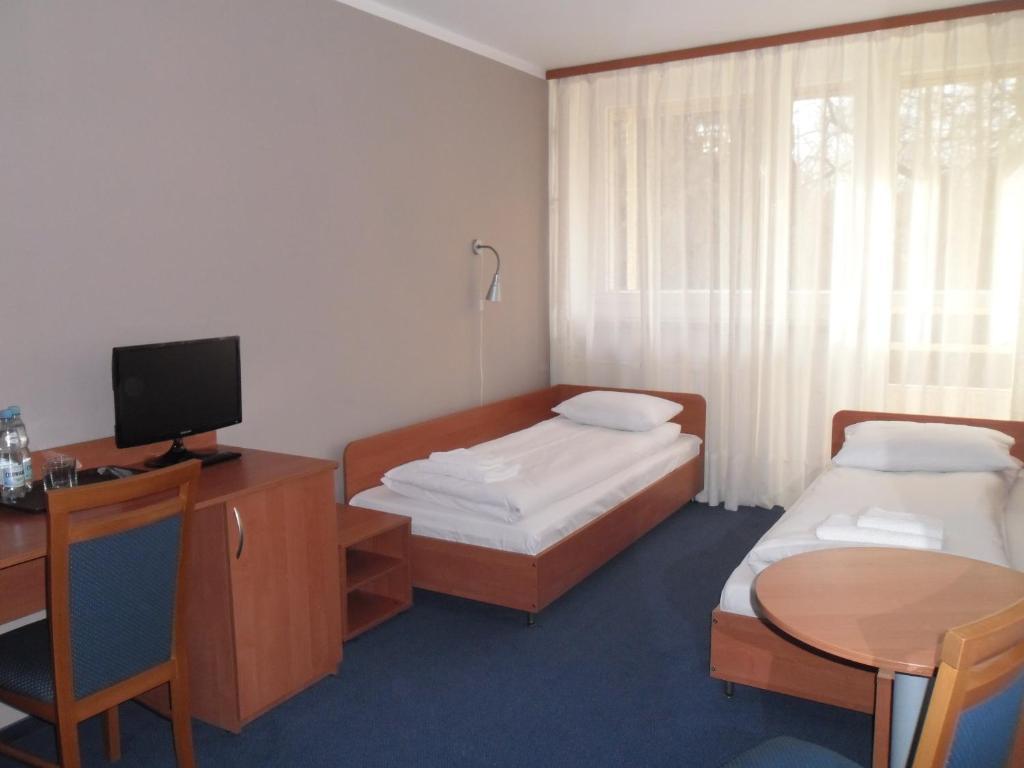 Irss Osrodek Szkoleniowy Hotel Białobrzegi Esterno foto